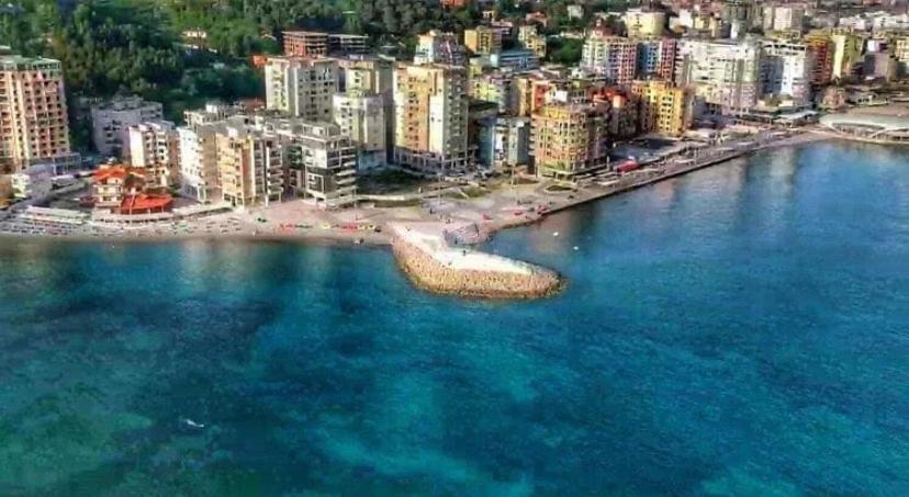Lovely Studio Apartment Beachfront Durrës Exterior foto